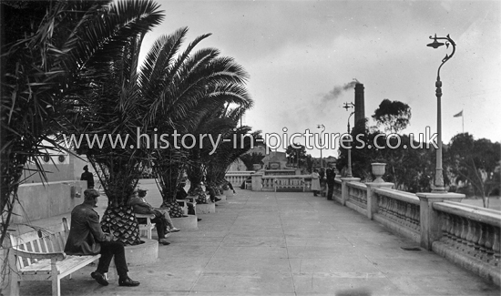Line Wall Boulevard, Gibraltar. c.1915.